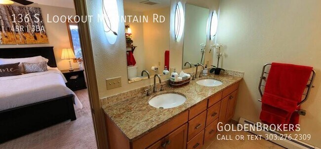 Building Photo - 136 S Lookout Mountain Rd