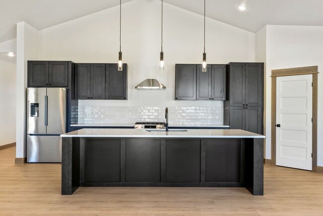 Building Photo - Brand New-Gorgeous 4 Bedroom Home! 3 Car G...
