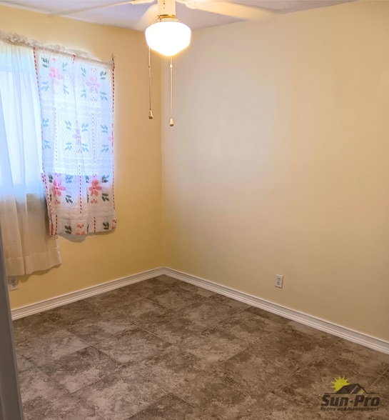 Building Photo - 619 Hudson St