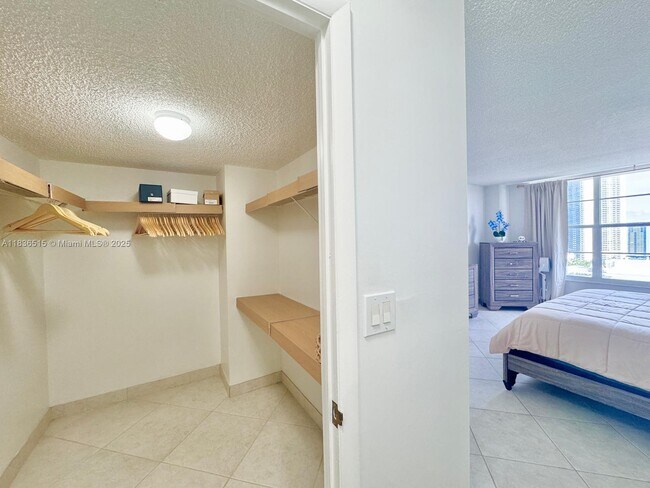 Building Photo - 3800 S Ocean Dr