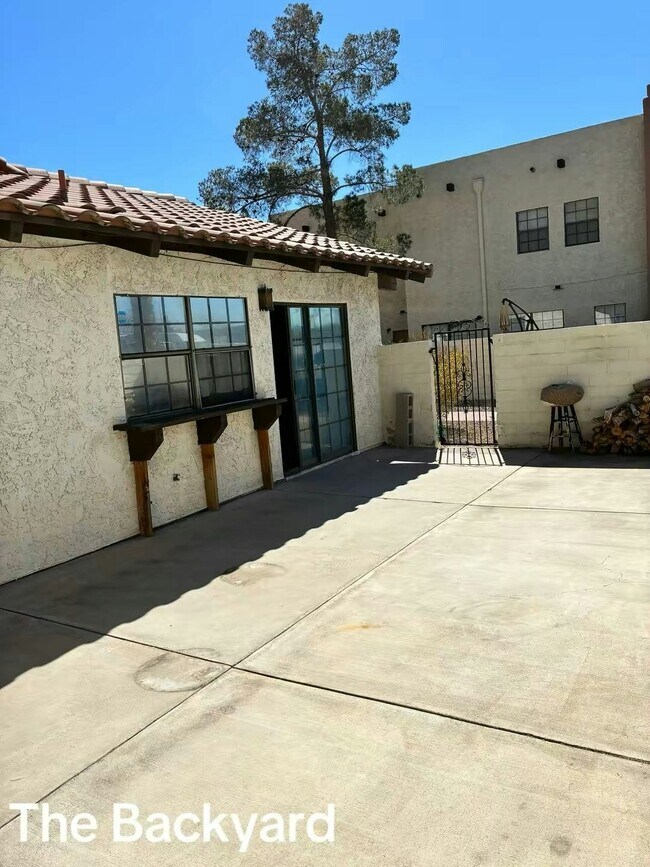 Building Photo - 609 Spyglass Ln