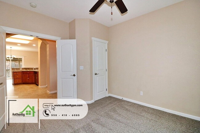 Building Photo - 3516 Humbug Dr