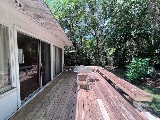 Building Photo - 1516 NW 14th Ave