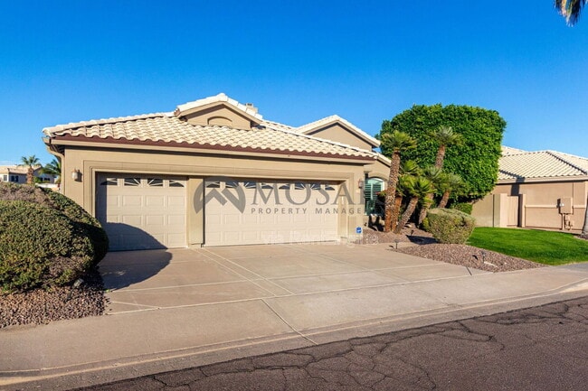 Building Photo - 2738 E Silverwood Dr