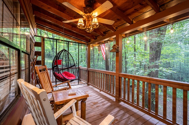 Building Photo - 159 Pack Creek Rd