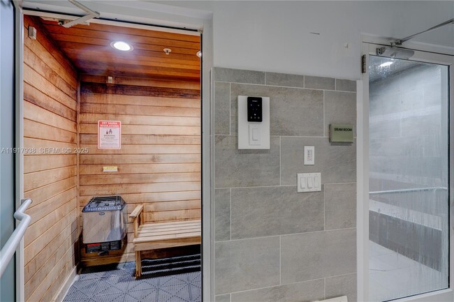 Building Photo - 3301 NE 1st Ave