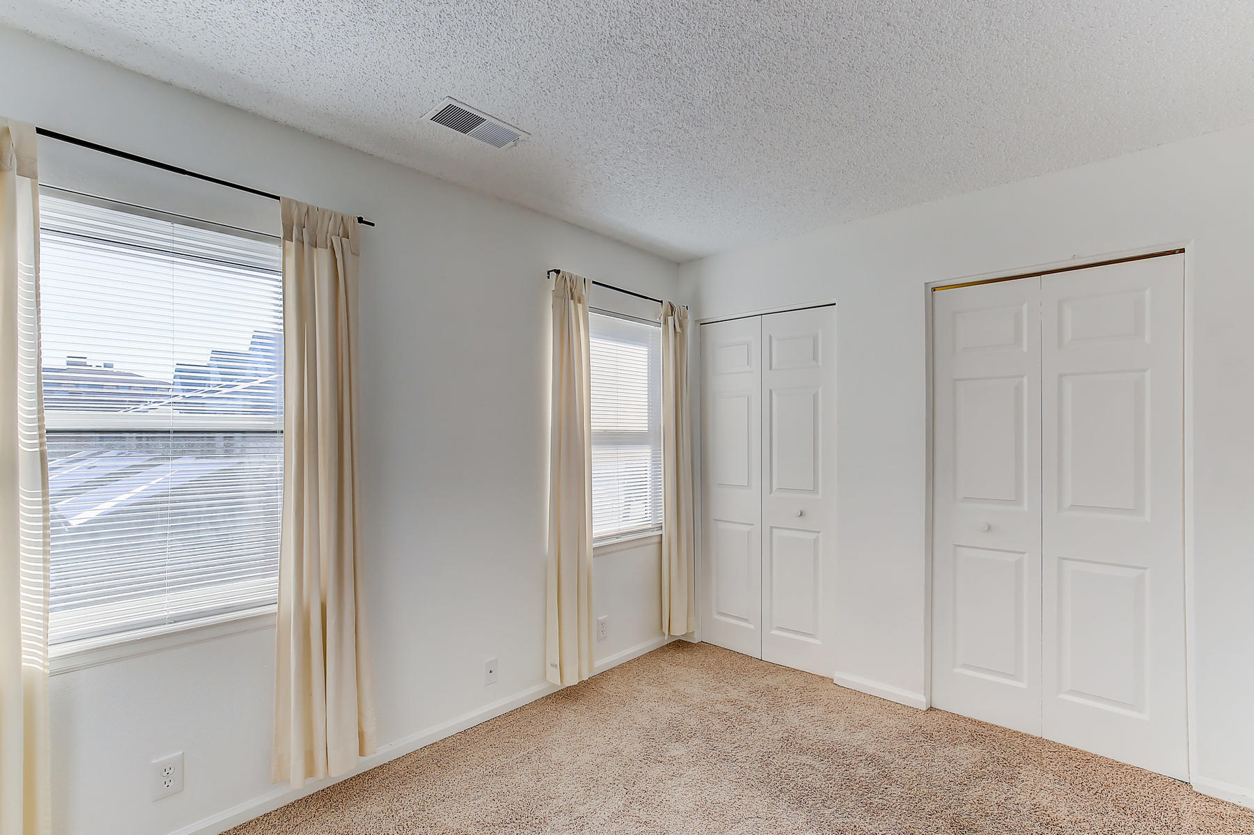 Building Photo - 2 Acoma St