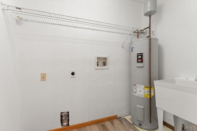 Building Photo - 132 Clinton Hill Dr