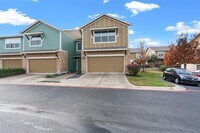 Building Photo - 516 E Slaughter Ln