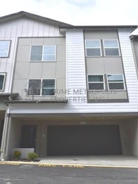 Building Photo - 15215 35th Ave W