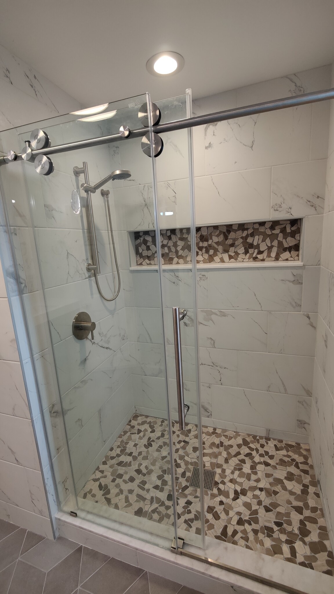 Building Photo - 2527 Richmond Rd