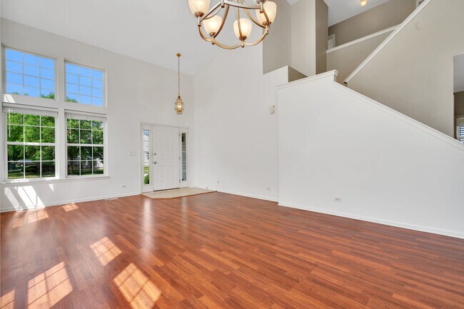 Building Photo - 2636 Whitehall Ln