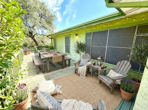 Building Photo - **APPLICATION RECEIVED** *MOVE IN SPECIAL* Gated Home With Hill Country Living Just Minutes From ...