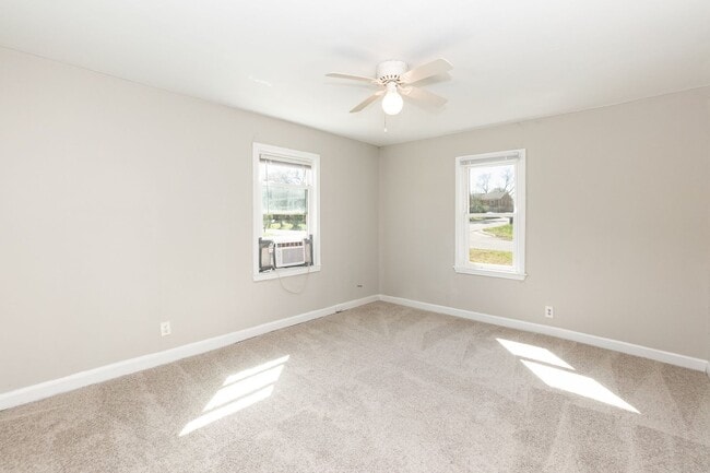 Building Photo - Corner Lot Two Bedroom Home