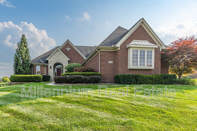 Primary Photo - 64121 Turnberry Way