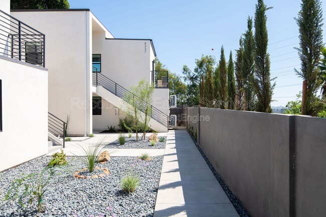 Building Photo - 8331 Neva Ave