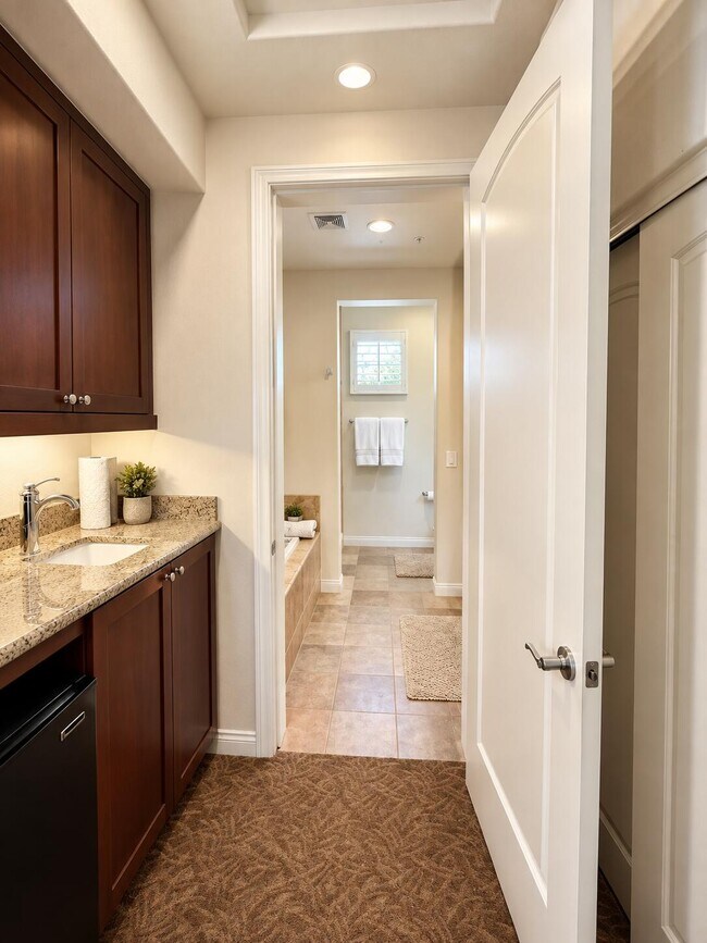 Building Photo - 48657 Classic Dr