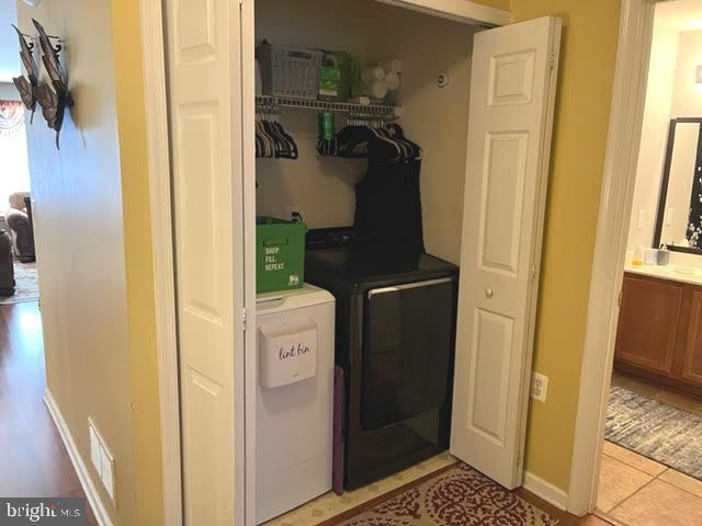 Building Photo - 305 Red Bud Ln