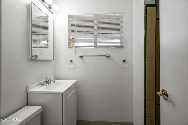 Building Photo - 4518 N 9th Ave