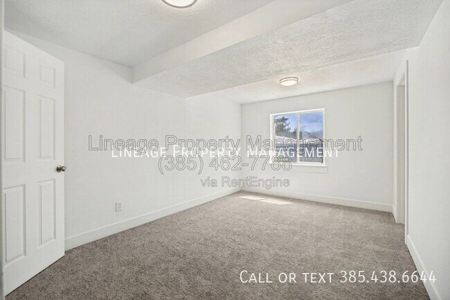 Building Photo - 13863 Kessler Peak Dr