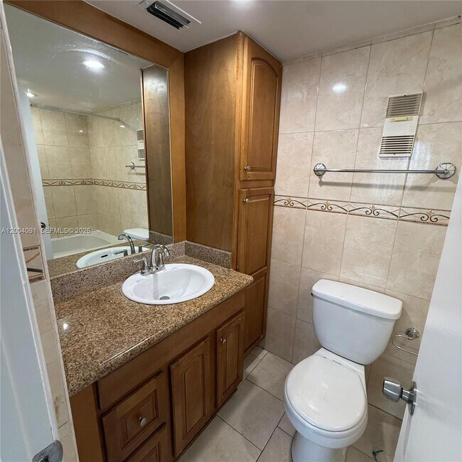 Building Photo - 8710 N Sherman Cir