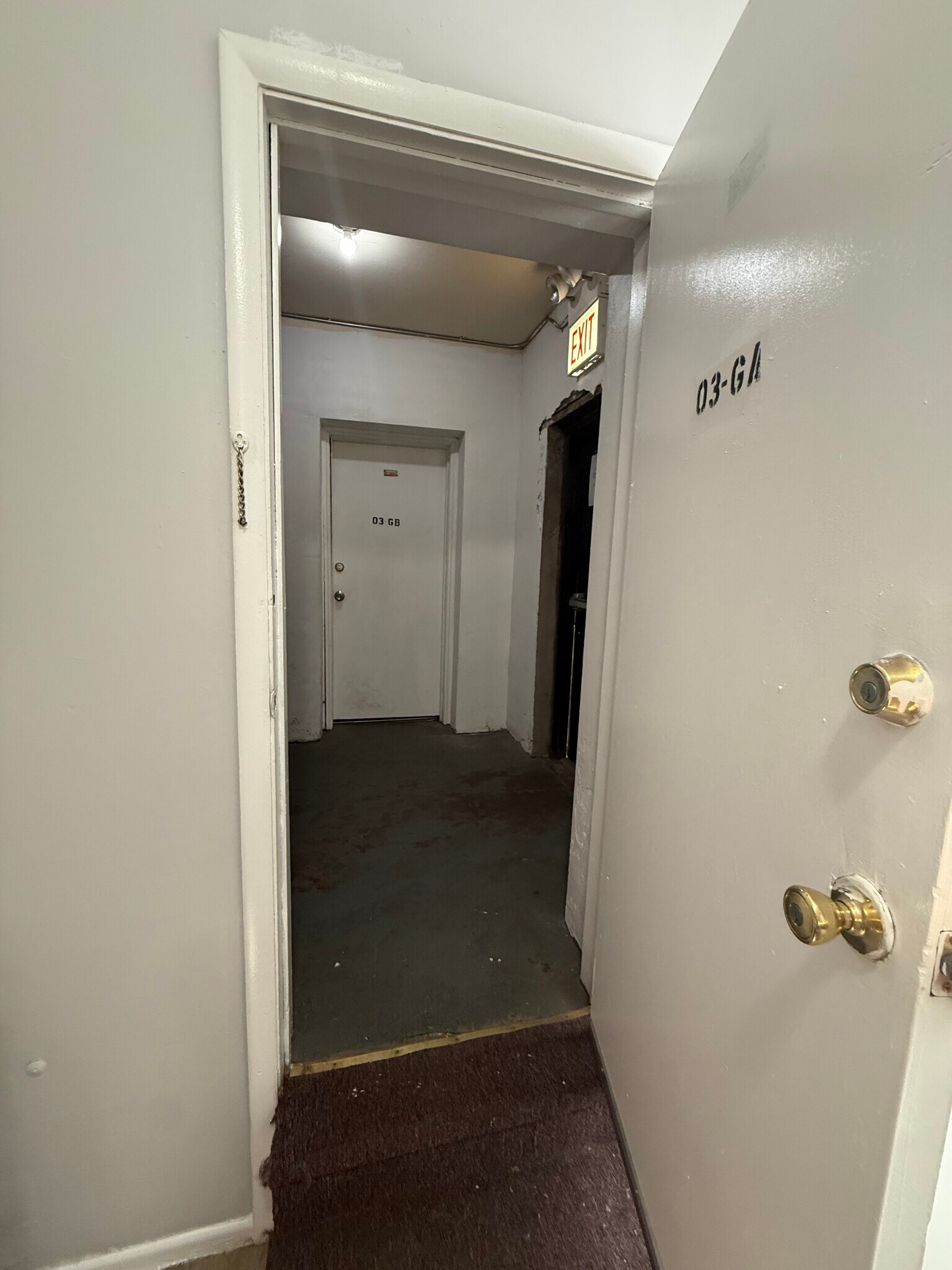 Building Photo - 4527 N Malden St