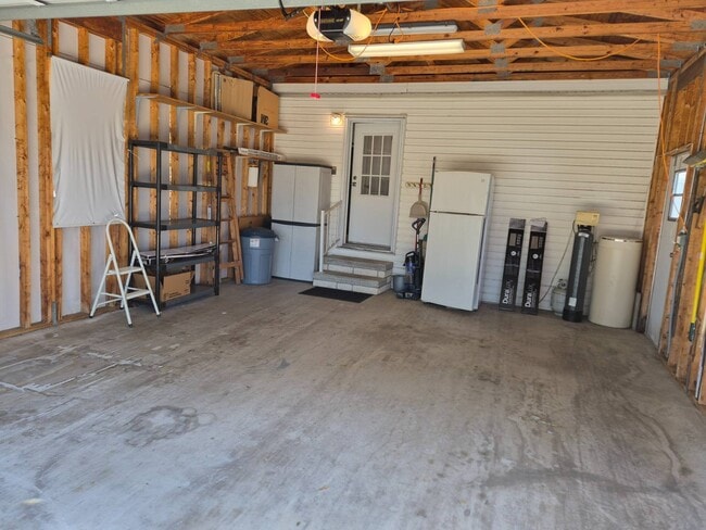 Building Photo - 2113 Sawgrass Ln