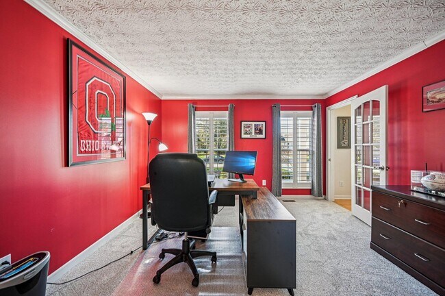 Building Photo - 2230 Seton Dr