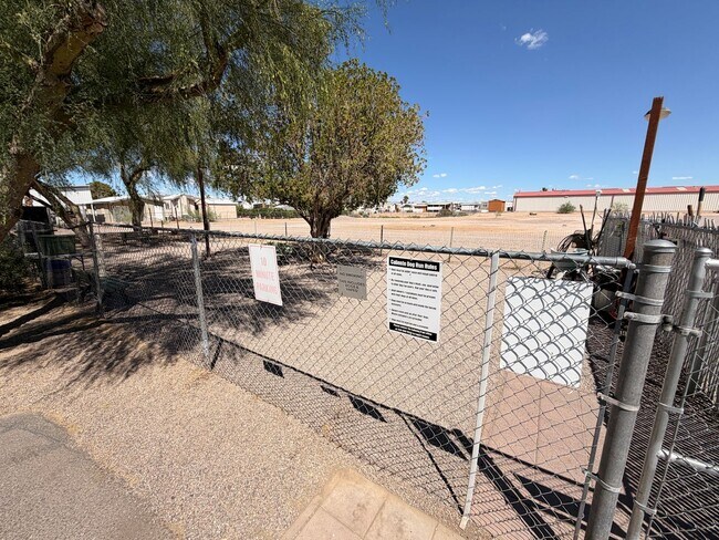 Building Photo - Charming 55+ Park Model in Caliente Casa De Sol