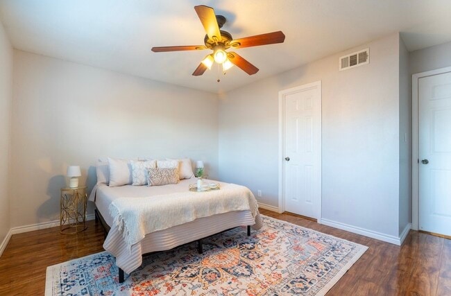 Building Photo - 11002 Hammerly Blvd