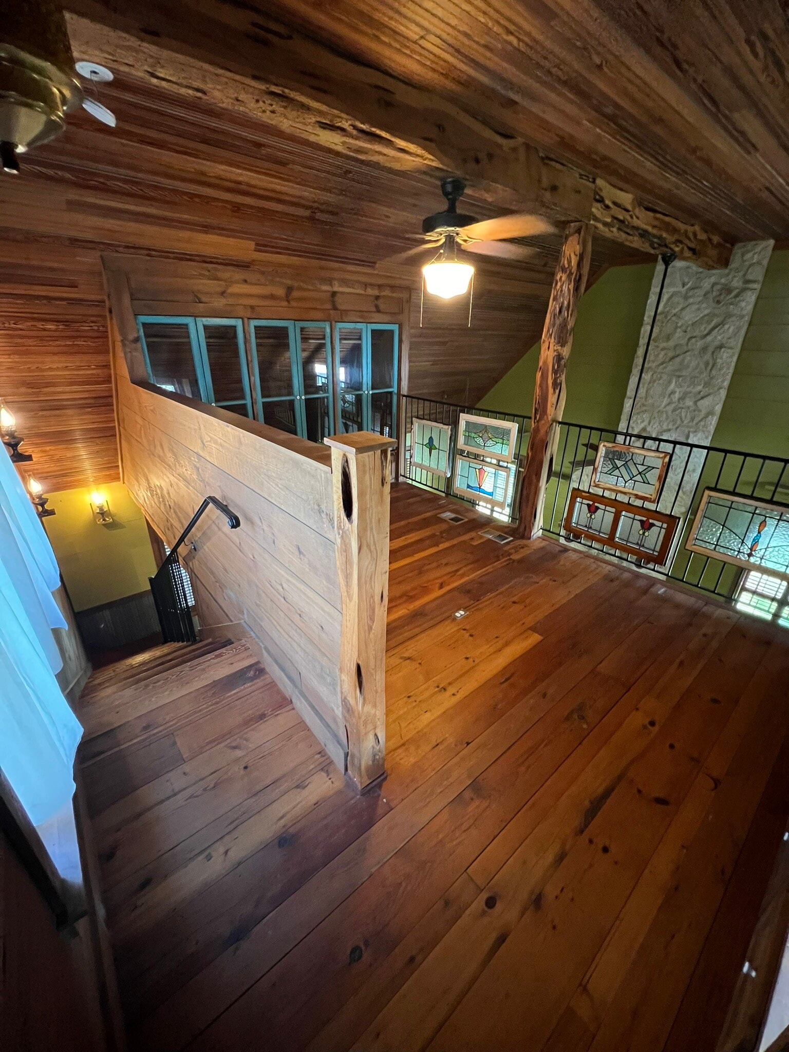 Building Photo - 813 W Bluebonnet Dr