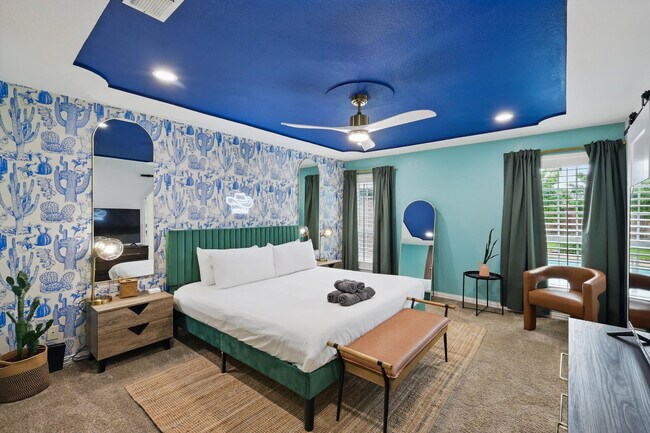 Building Photo - 328 Shawnee Trail