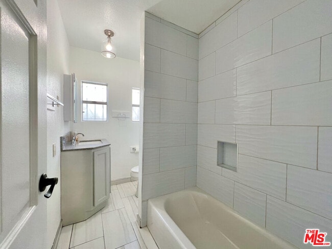 Building Photo - 4115 Halldale Ave