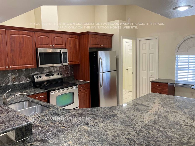 Building Photo - 4439 Northampton Dr