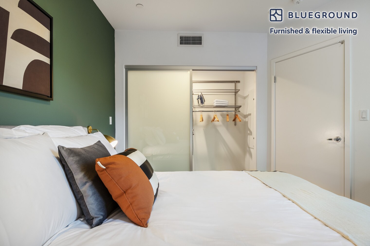 Building Photo - 375 N La Cienega Blvd