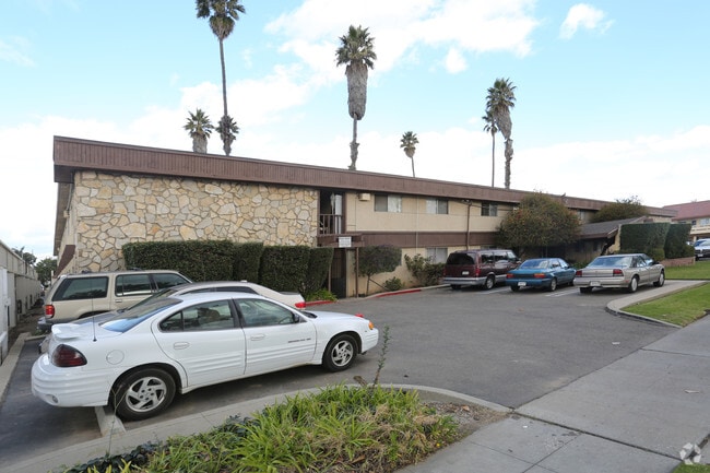 Primary Photo - East Main Apartments