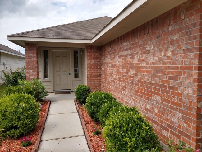 Building Photo - 19122 Yellow Thrush Dr