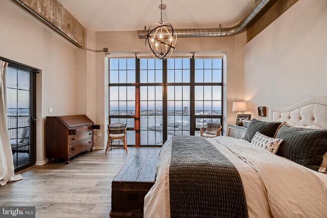 Building Photo - 1200 Steuart St