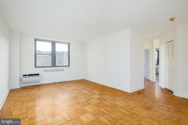 Building Photo - 2601 Pennsylvania Ave