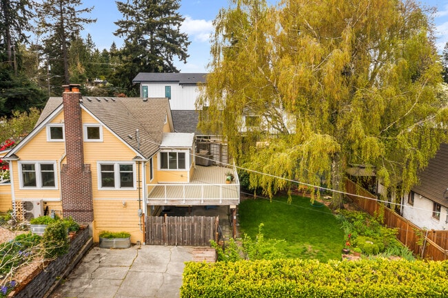 Building Photo - 8502 15th Ave NE