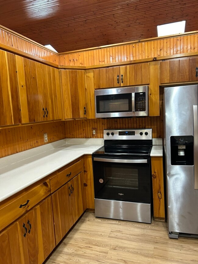 Building Photo - 466 Old Camptown Dr