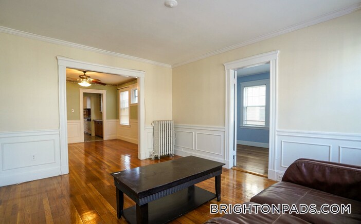 Building Photo - 81 Beechcroft St