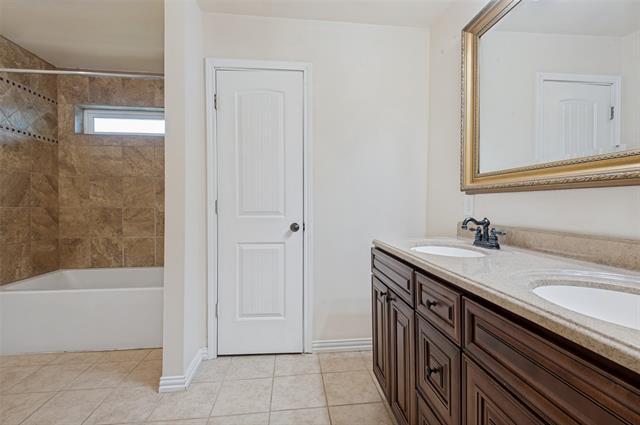 Building Photo - 1051 College Pkwy