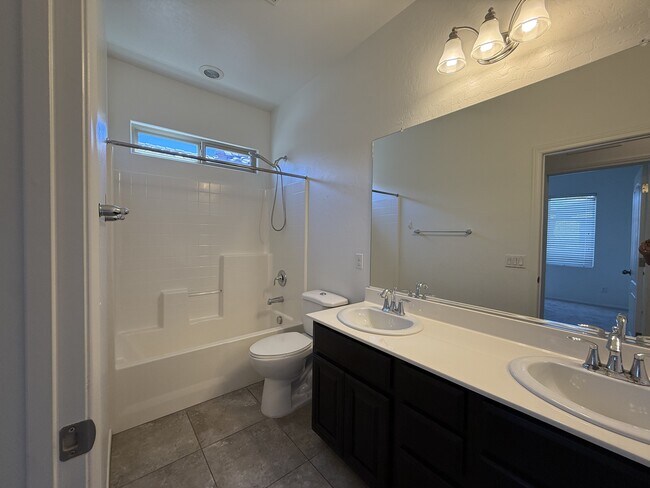 Building Photo - 757 Calamus Palm Pl