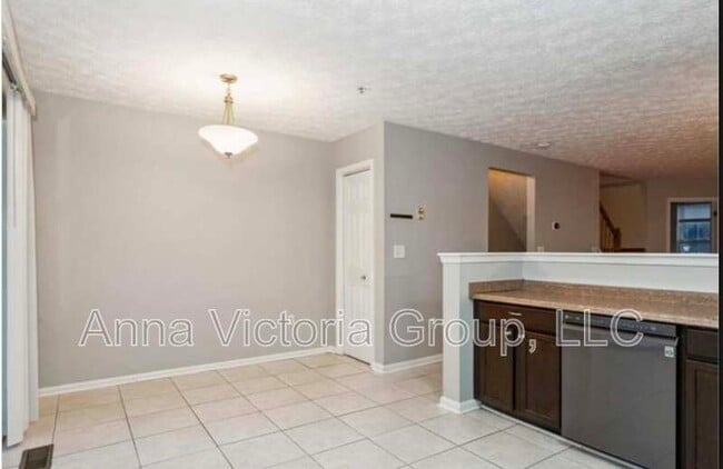 Building Photo - 16116 Edenwood Dr