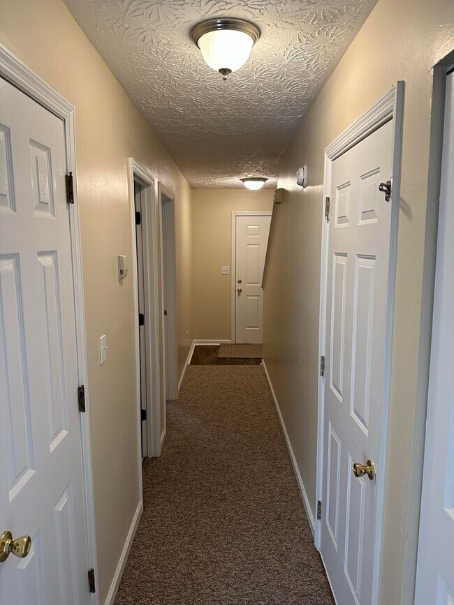 Building Photo - 1021 Excel Ct