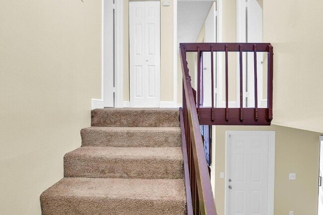 Building Photo - 2333 Waterside Dr