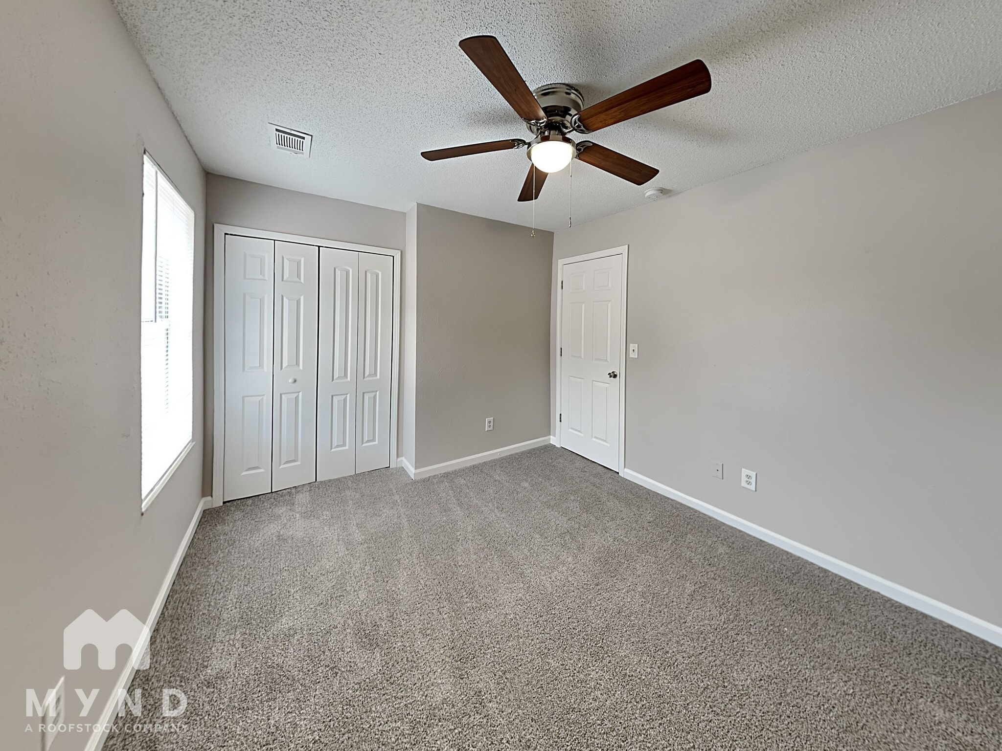 Building Photo - 2395 Raven Cir