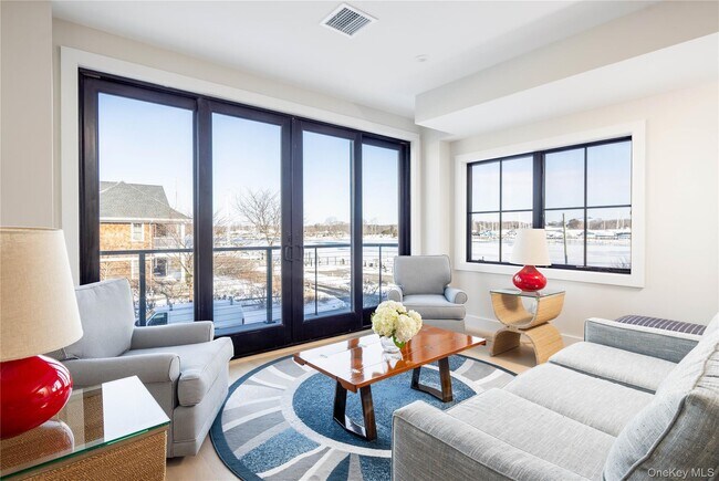 Building Photo - 123 Sterling Ave