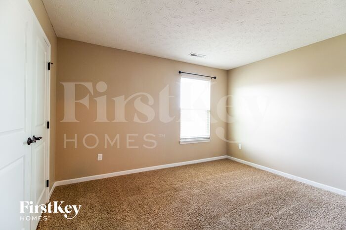 Building Photo - 5312 Venetian Way